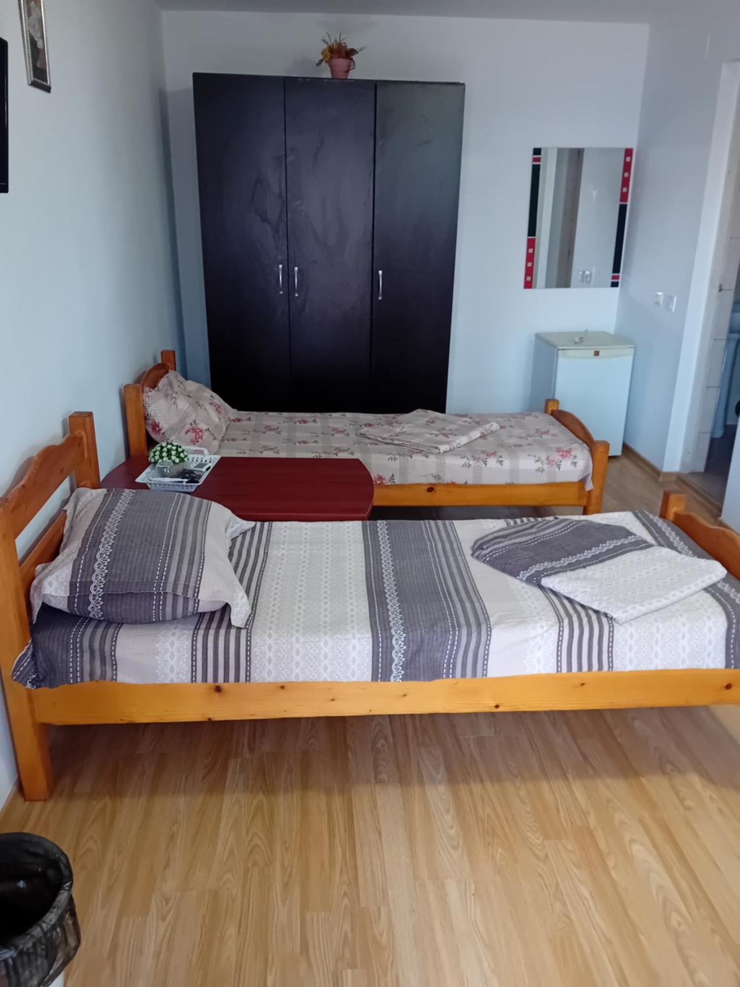 Lebada Neagra Hotel Schitu Eksteriør billede